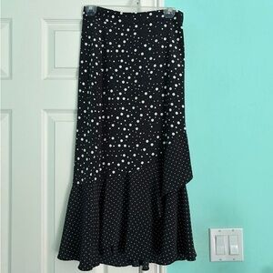 Topshop Black and White Asymmetrical Skirt!